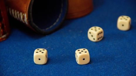 Tärningarnas tysta språk