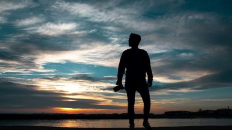 Călușarii – En Uråldrig Dans Mellan Gott och Ont