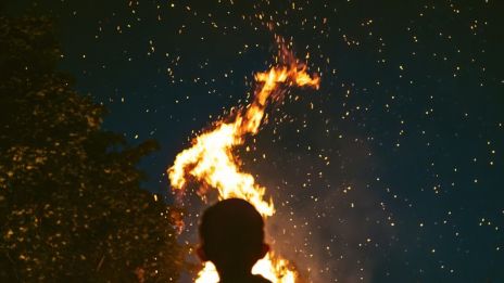 El Fuego de San Juan: Magiska Midsommarfiranden i Spanien