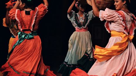 Festival de Merengue: En Färgsprakande Tvåveckors Hyllning till Dominikansk Musik och Dans