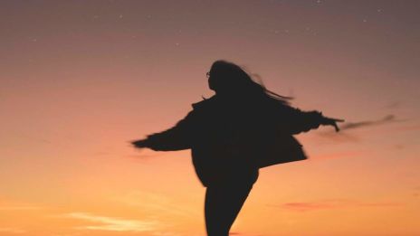 Nymåne och Tarot – En ny början den 25 juni