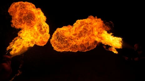 Pyrokinesia ja tulen hallinnan tarinat