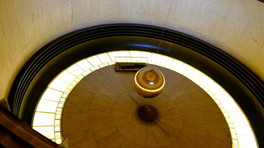 Zeptej se kyvadla jako cesta k hlubší intuici