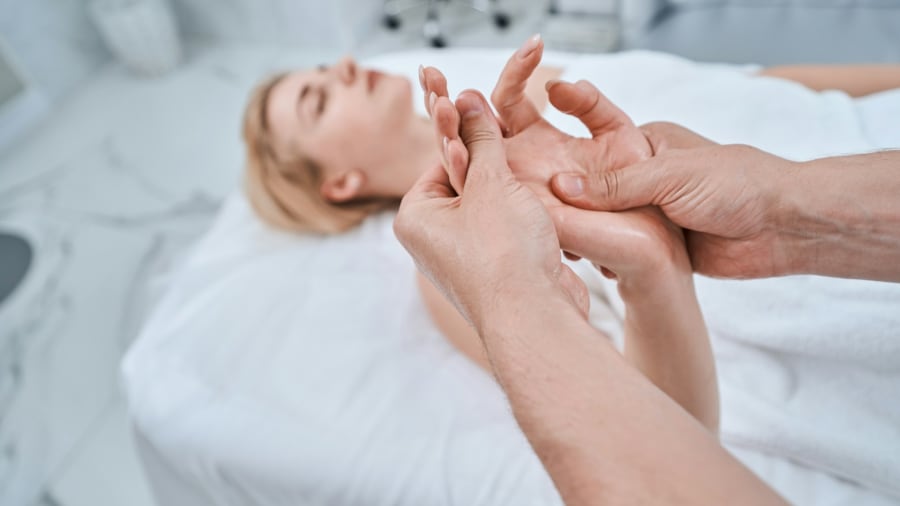 Akupresura jako cesta k hluboké vnitřní rovnováze