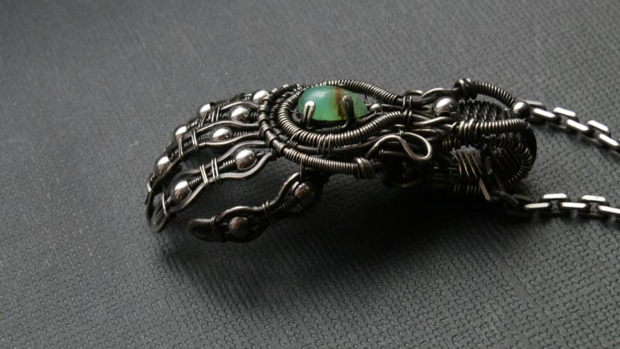 Amulet v tradíciách a dnes