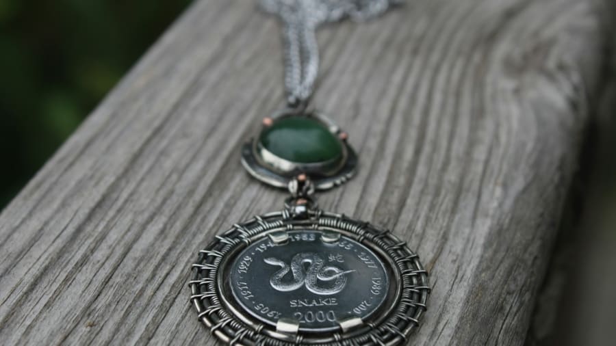 Amulett som följeslagare i livets skiften