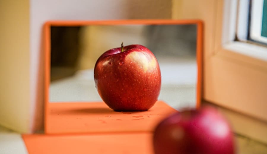 A tükör démoni ereje