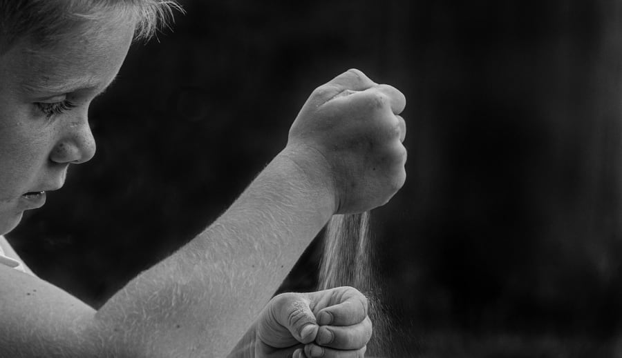 Milyen a NYILAS jegyű gyermek a barátaival ha rosszalkodik