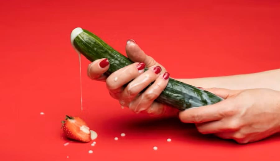 Zavolaj mi dnes, som nadržaná