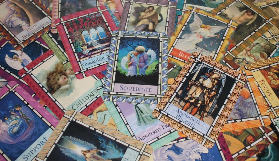 Du behöver inte skynda – Tarotens stilla svar till dig