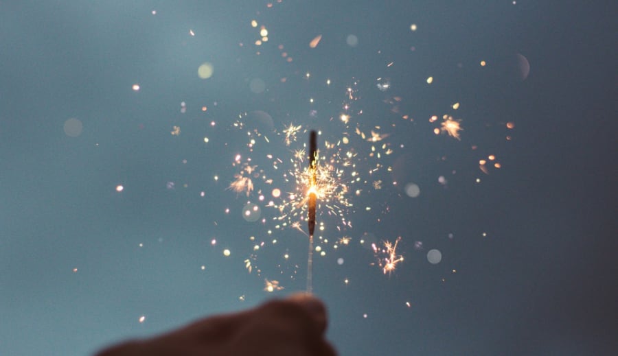 När ljus av energier strömmar emot oss