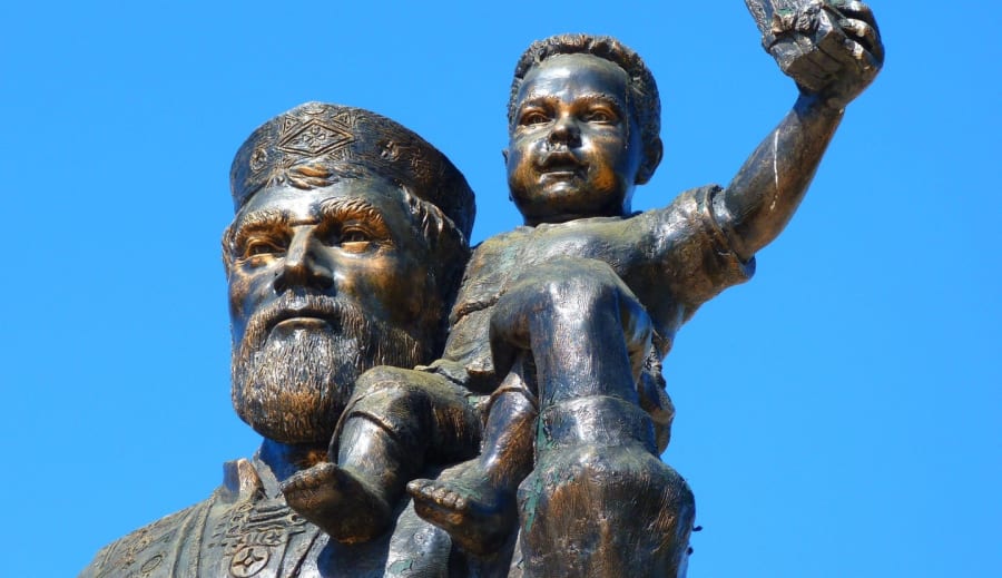 Bortom Jultomten och de Okända Miraklen