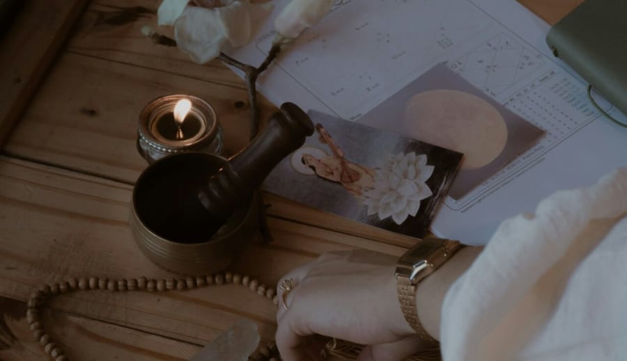 Oktoberstarten: Lojalitet möter frihet i kärleken