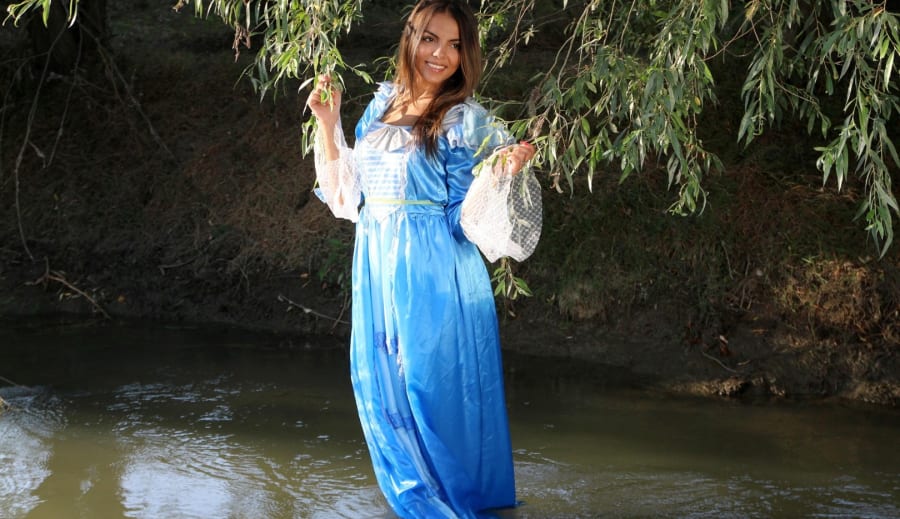 Feit, valtiattaret ja suojelushenget