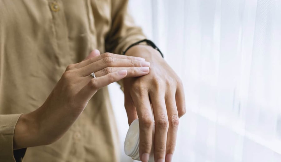 Bőrápolás hideg időben: tippek a bőröd védelmére