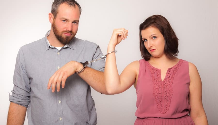 Egy másik nő miatt elhagyott a párom, elváljak?