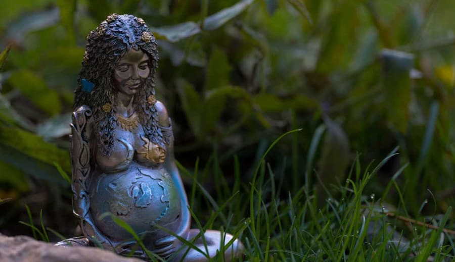 Ezotéria és a földanyával való kapcsolat