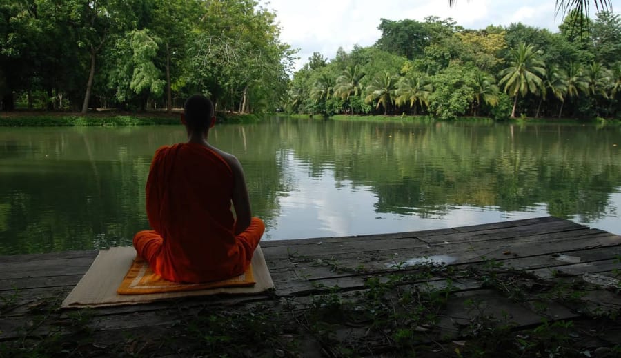 Meditáció és stresszkezelés: hogyan segíthet a meditáció a mindennapi stressz ellen?