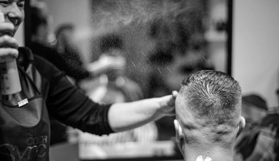 Kåt hos frisörskan