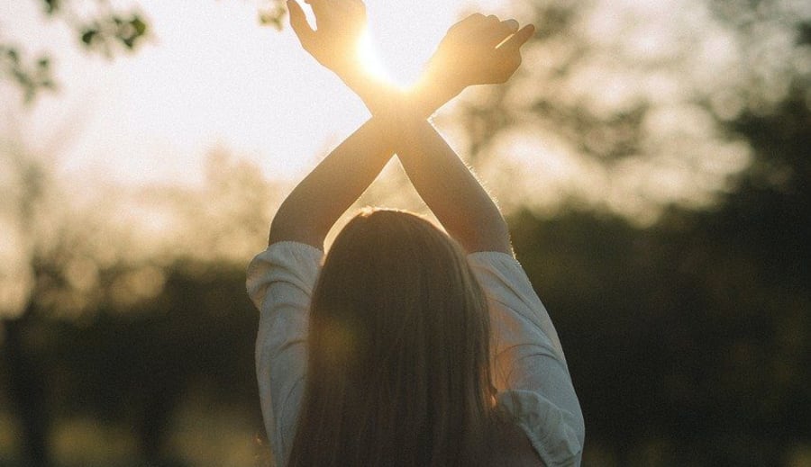 Mjuk och visar känslor