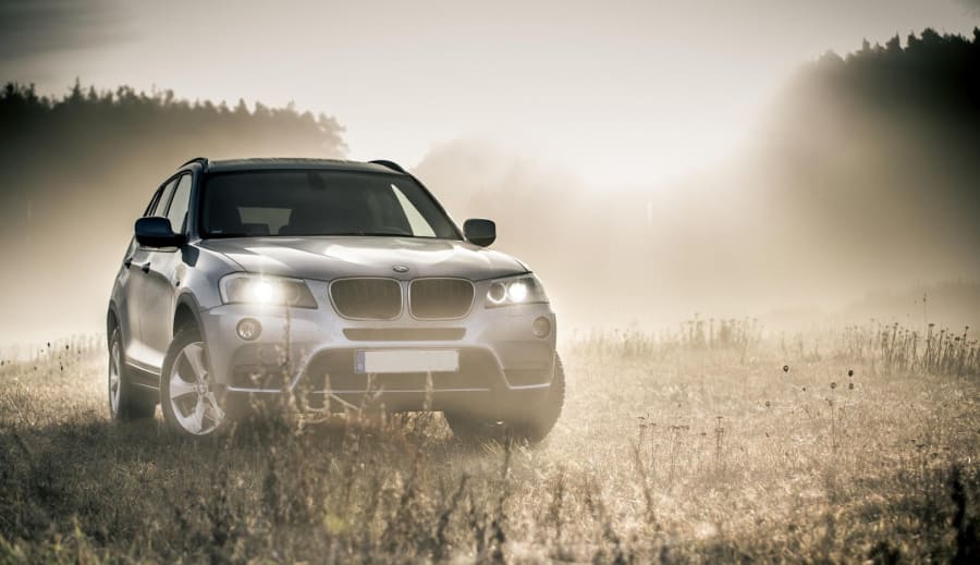 Hekumaa autokaupassa