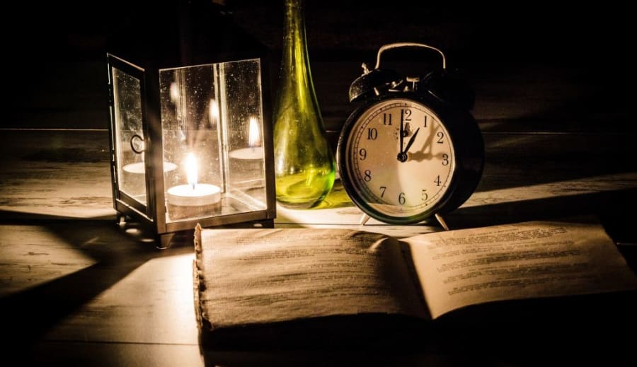 ČARODĚJNÝ VLIV SVÍČEK