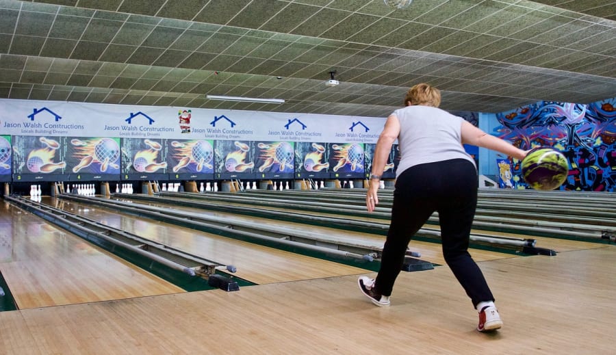 Befolyásolás, irányítás