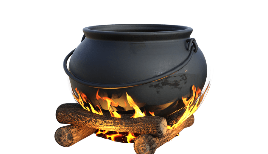 Boszorkányüldözések: Magyarországi boszorkányperek és azok hatása a társadalomra. 