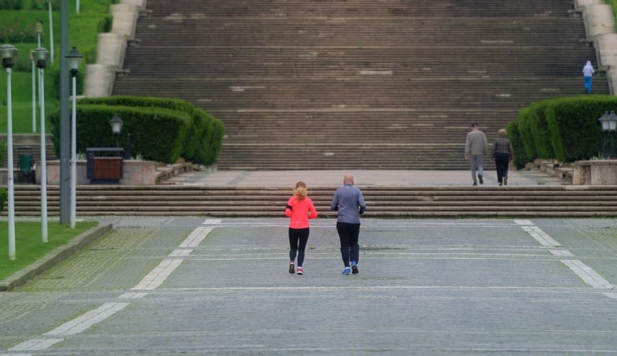 Egészséges életmód: miért fontos a megfelelő táplálkozás és edzés