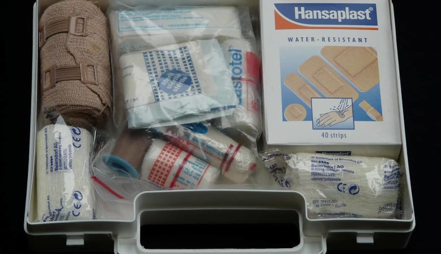 Elsősegély doboz