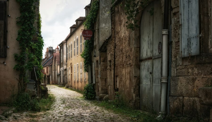 A múlt emlékeinek spirituális hatása