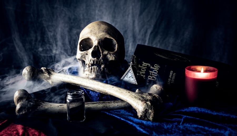 A csillagok emlékezete a csontban