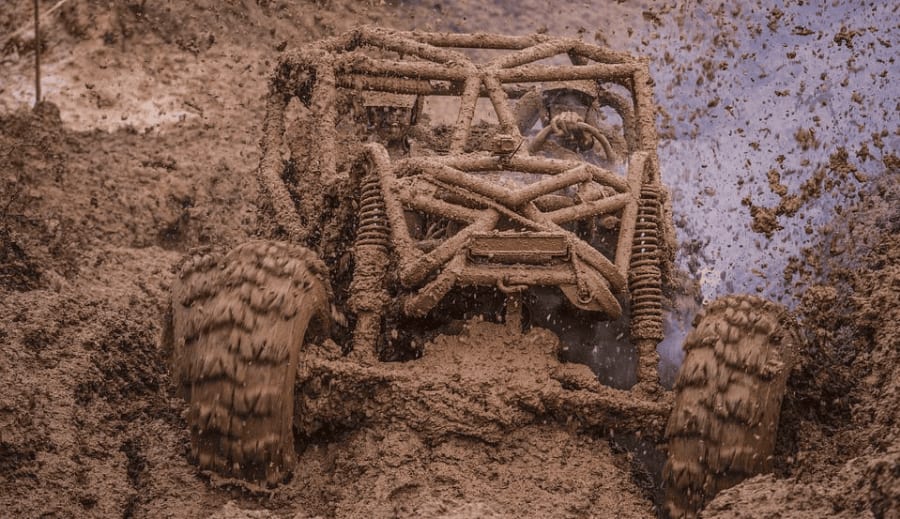 Sár