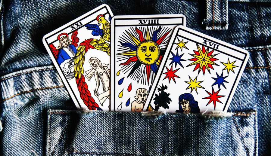 Cigánykártya jóslás kezdete