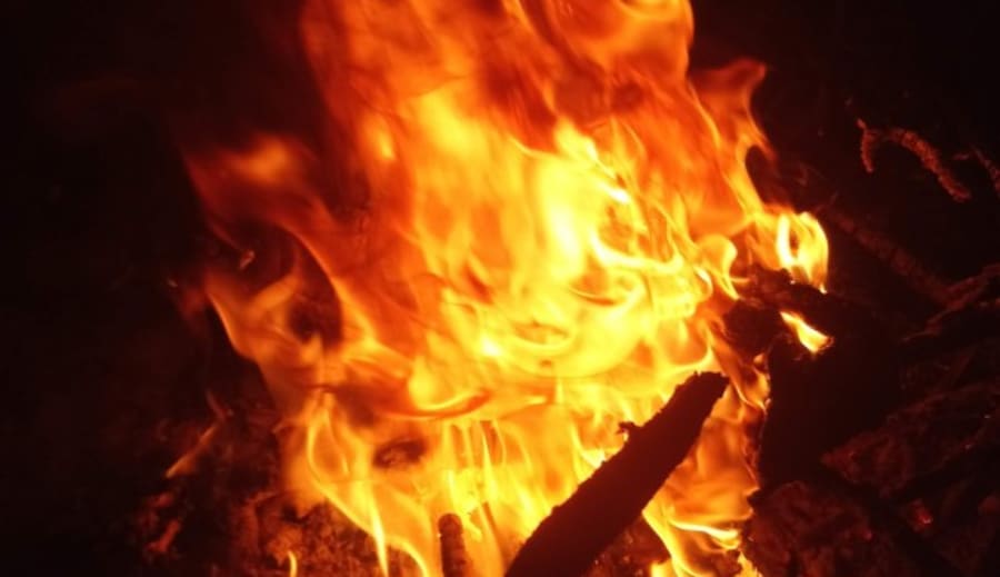 Vaolborgsmässoafton och eldens magi