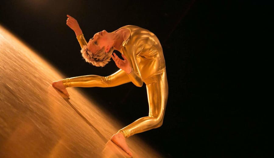 Att läsa av framtiden i en annan persons energier