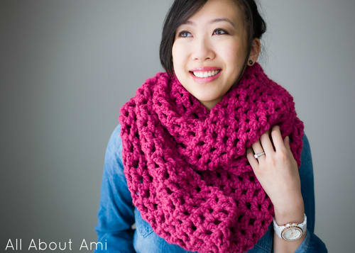 Long Double Crochet Cowl / Stephanie