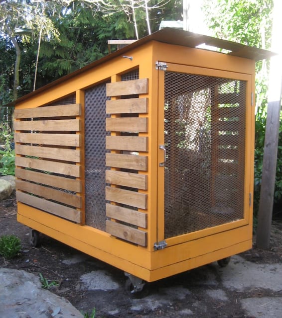 Modern Chicken Coop / Nicole Starnes Taylor