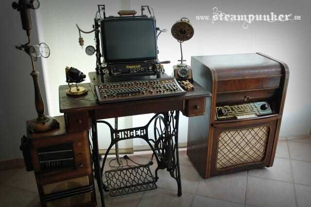 Steampunk Computer / steamworker
