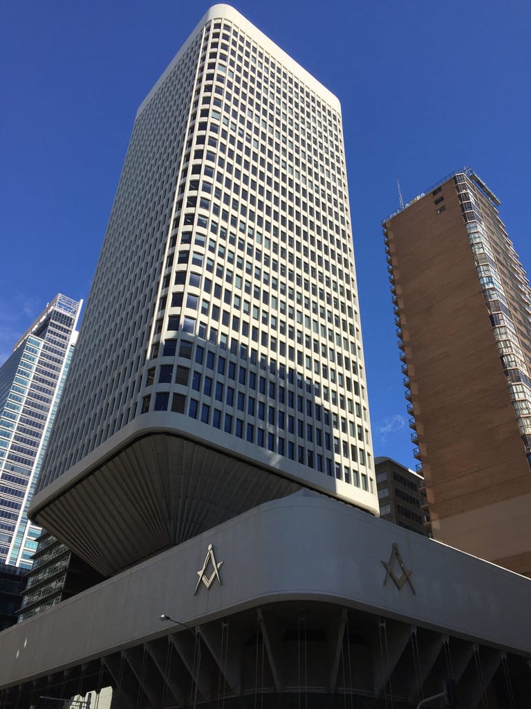 Sydney Masonic Centre / Red Wolf