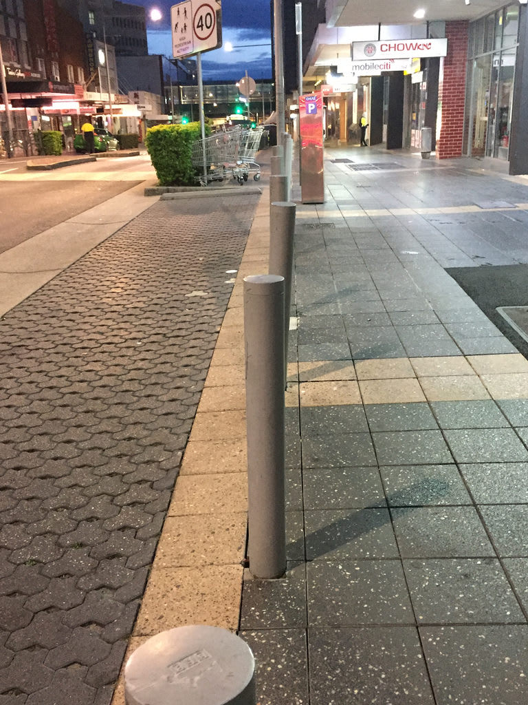 Tyre Tracks / Red Wolf