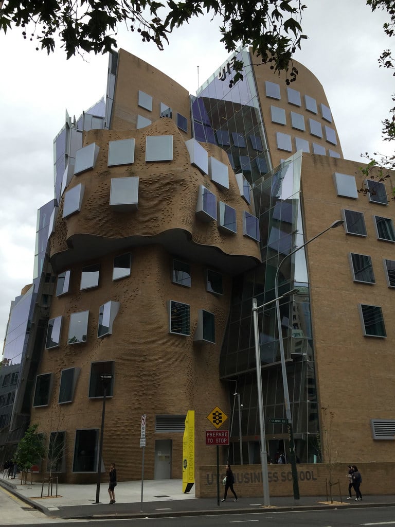 Ultimo Architecture / Red Wolf