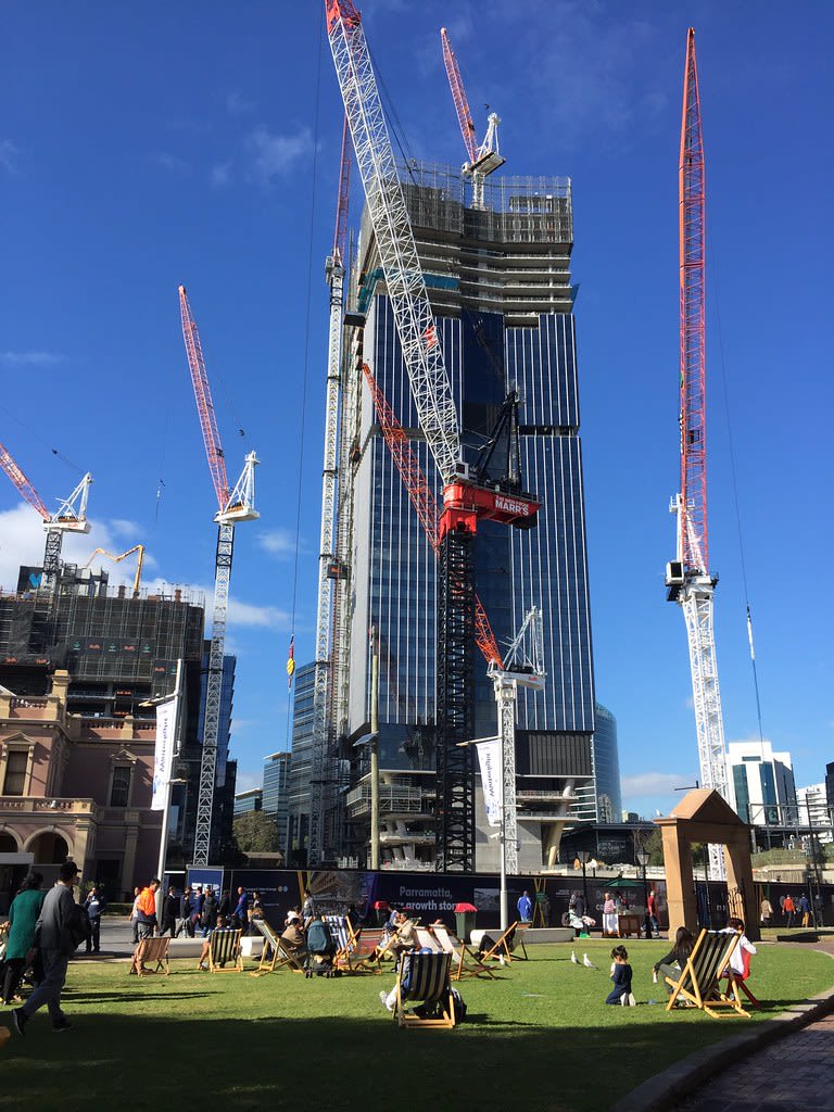 Lane lights + Crane / Red Wolf