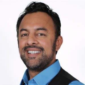Larry Momaya