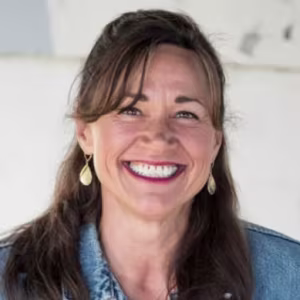 Carolyn J. Niesche