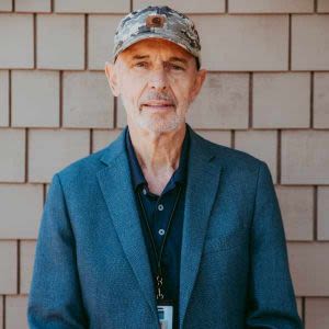 Dr. Robin Fraser
