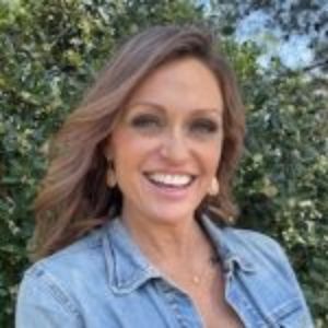 Lindsay Avery