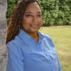  Laynette Walker