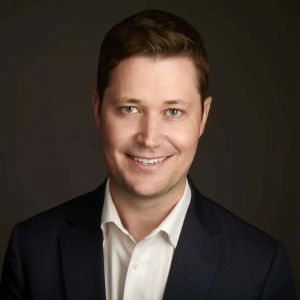 Dr, Ben McCutchen
