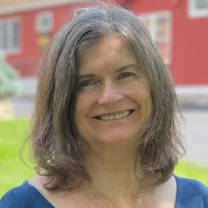  Eileen Reuter  